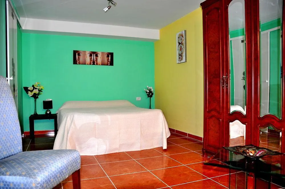 Bed and Breakfast Felix Casanova Armenime Spanien